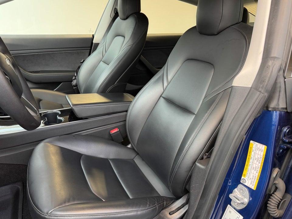 Tesla Model 3 Standard Range+ RWD 4d