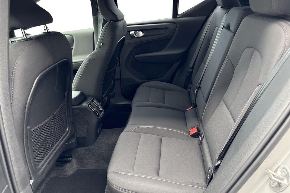 Volvo EX40 Extended Range Plus 5d