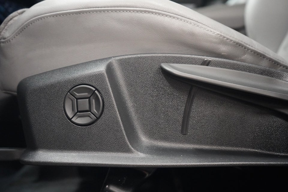 Audi e-tron 55 S-line quattro 5d