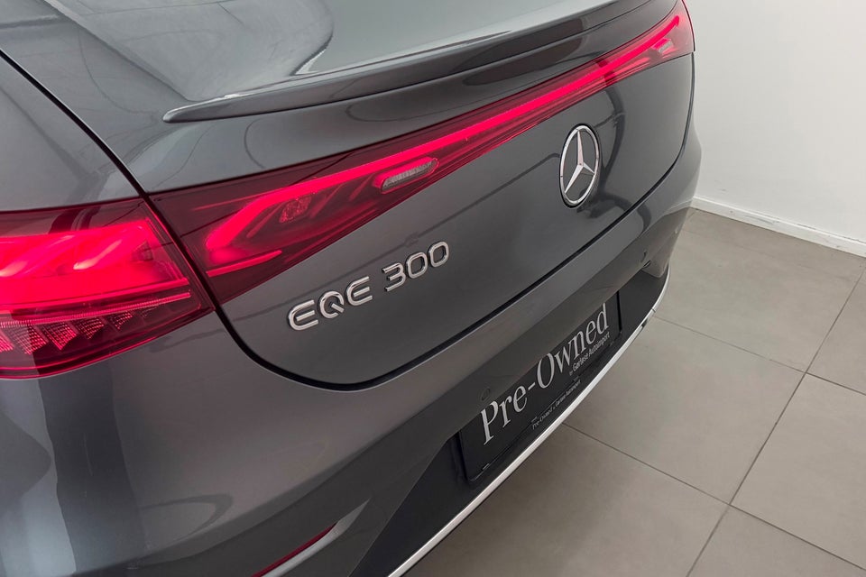 Mercedes EQE300 Avantgarde 4d