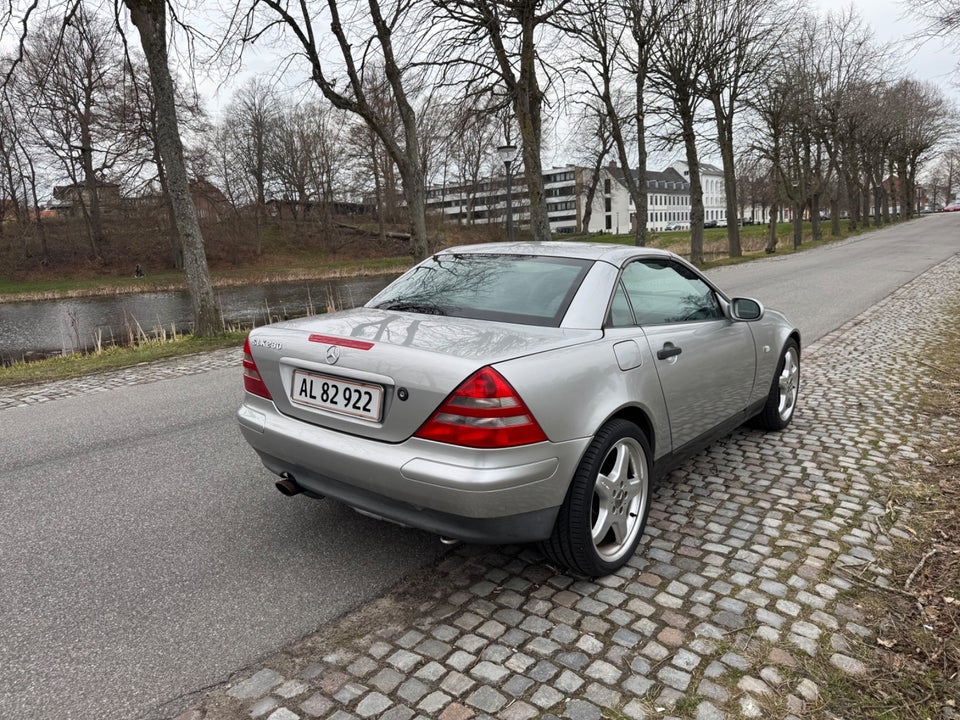 Mercedes SLK230 2,3 Kompressor aut. 2d