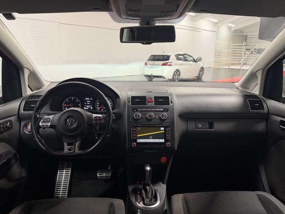 VW Touran 1,6 TDi 105 Comfortline DSG BMT 7prs 5d