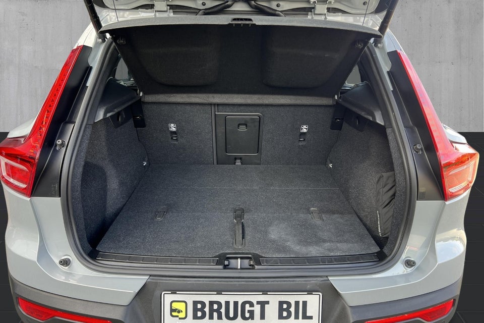 Volvo EX40 Extended Range Plus 5d