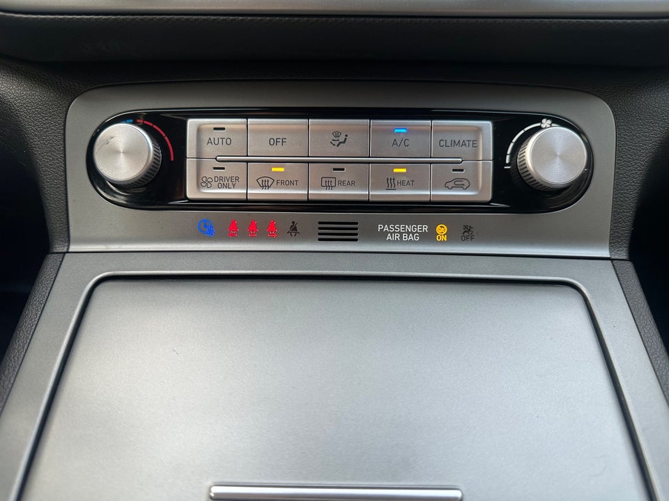 Hyundai Kona 64 EV Ultimate 5d