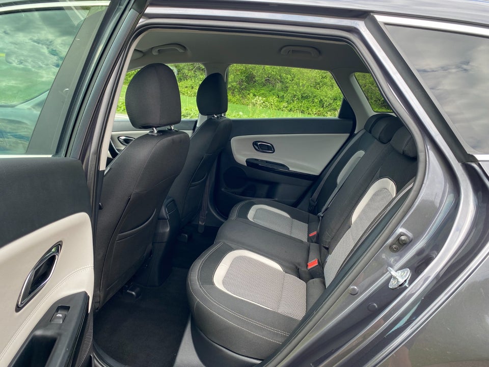 Kia Ceed 1,4 CVVT Spring SW 5d