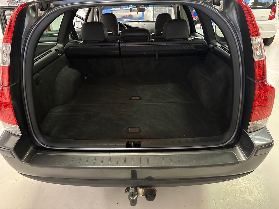 Volvo V70 2,4 140 5d