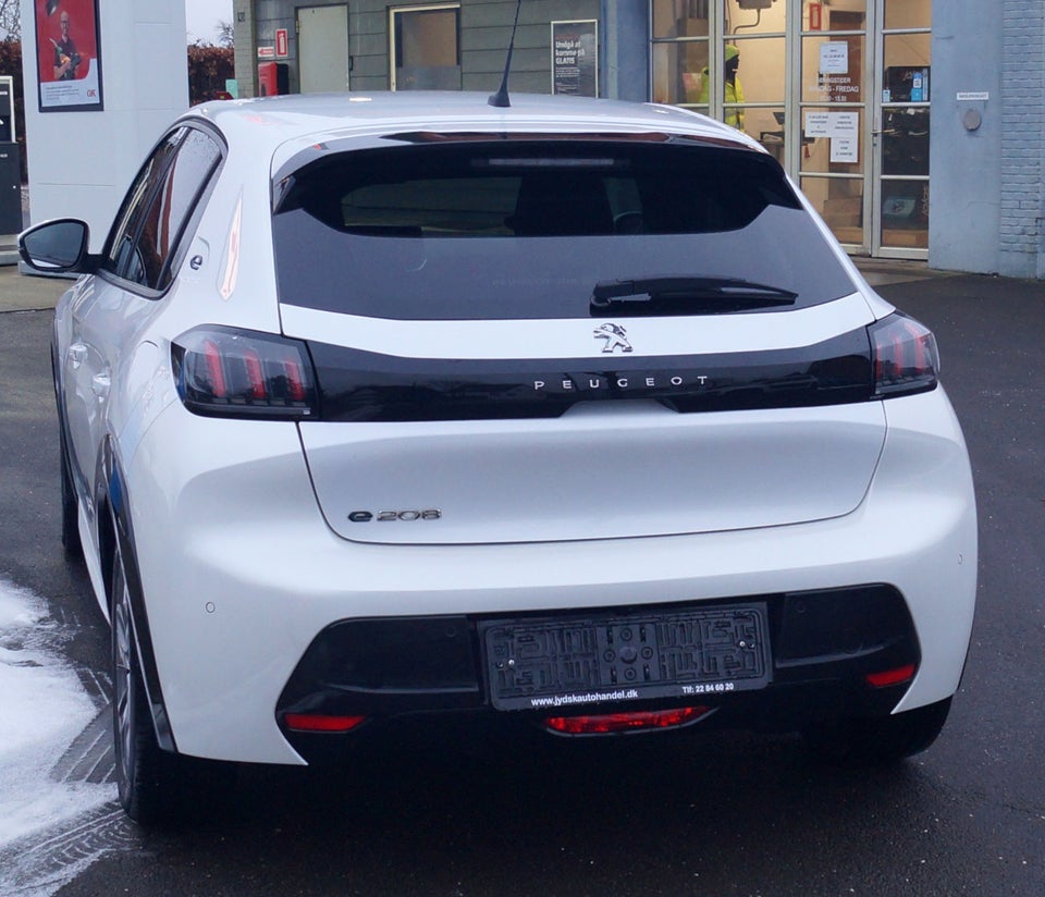 Peugeot e-208 50 Allure 5d