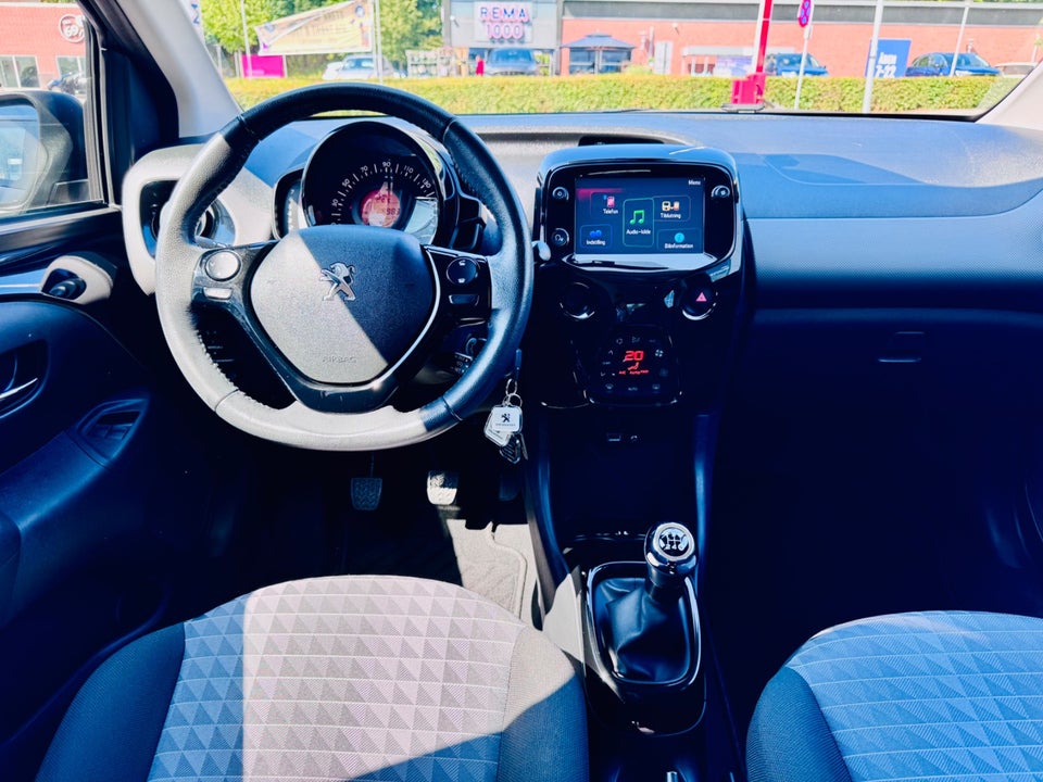 Peugeot 108 1,0 e-VTi 72 Allure+ 5d