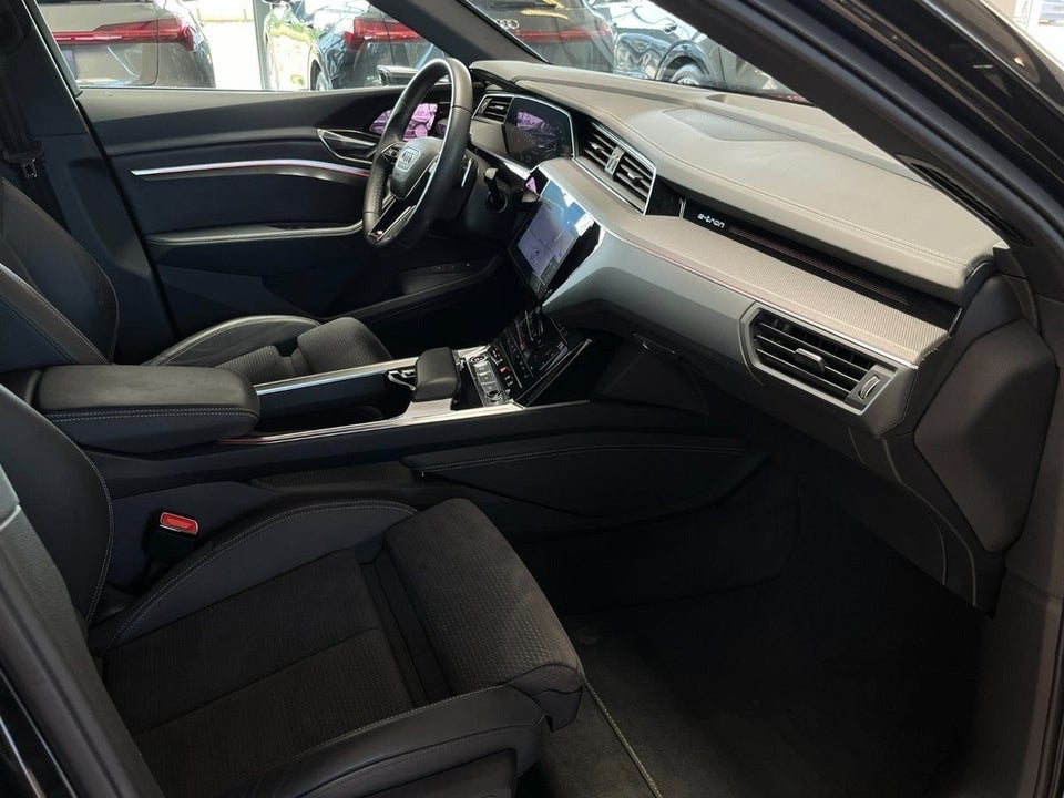 Audi Q8 e-tron 55 S-line Sportback quattro 5d