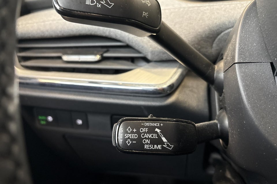 Skoda Enyaq 60 iV Loft 5d
