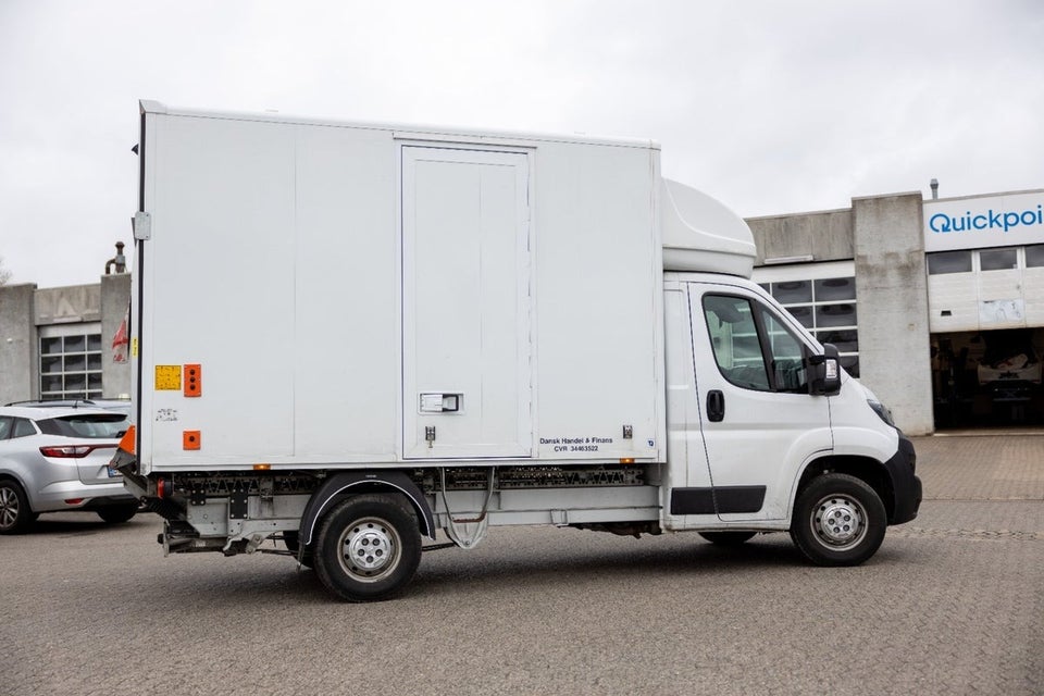 Peugeot Boxer 335 2,2 BlueHDi 165 L2 Plus Alukasse