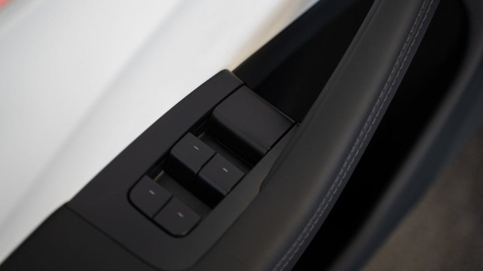 Tesla Model 3 RWD 4d