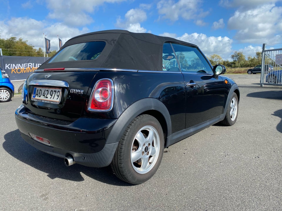 MINI Cooper 1,6 Cabriolet 2d