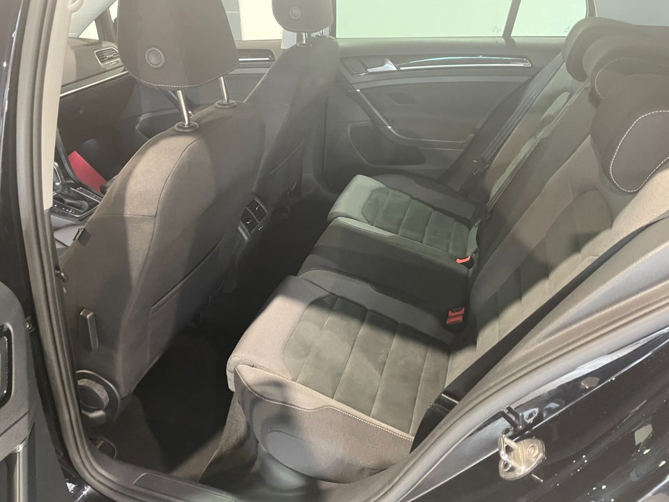 VW Golf VII 1,4 TSi 150 Highline DSG 5d