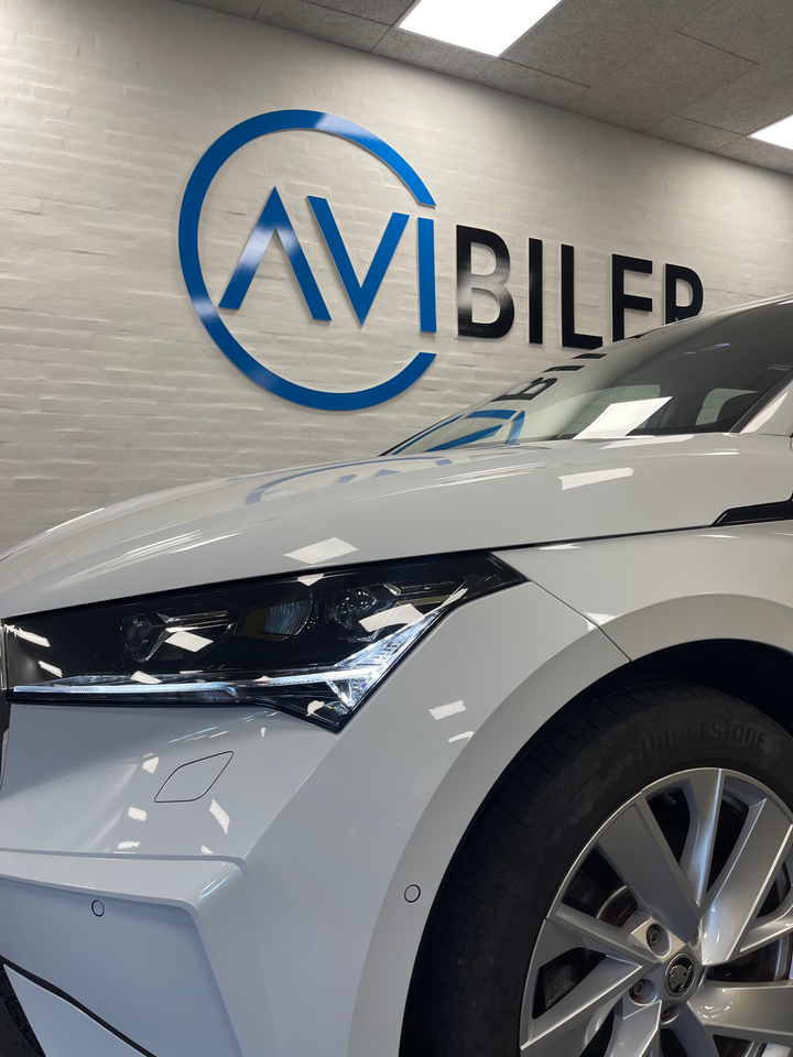 Skoda Enyaq 80 iV Loft 5d