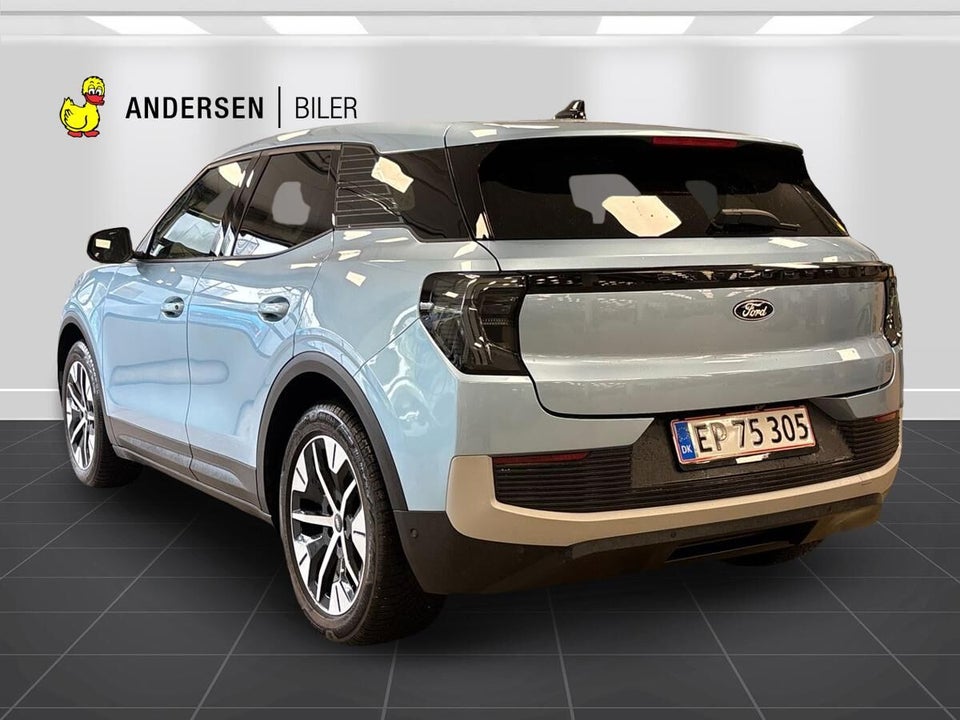 Ford Explorer 79 Premium Extended Range 5d