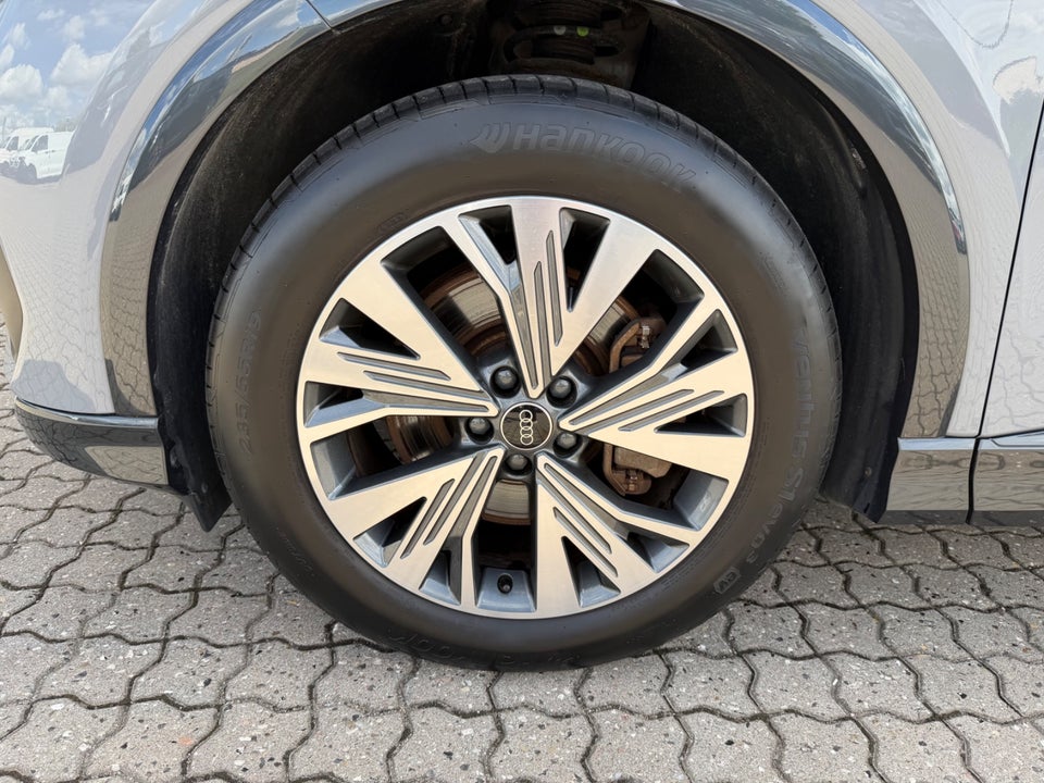 Audi Q4 e-tron 40 Advanced 5d