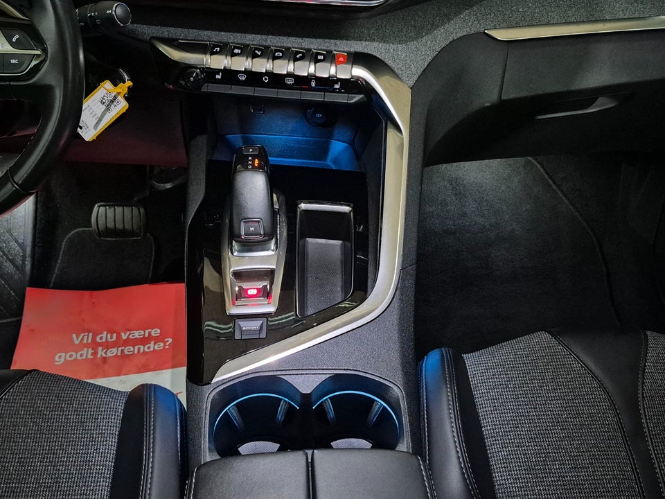 Peugeot 3008 1,2 e-THP 130 Allure EAT6 5d