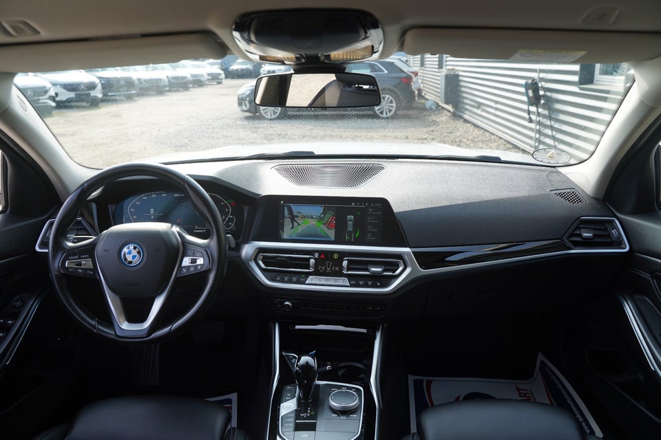 BMW 330e 2,0 Touring Sport Line aut. 5d