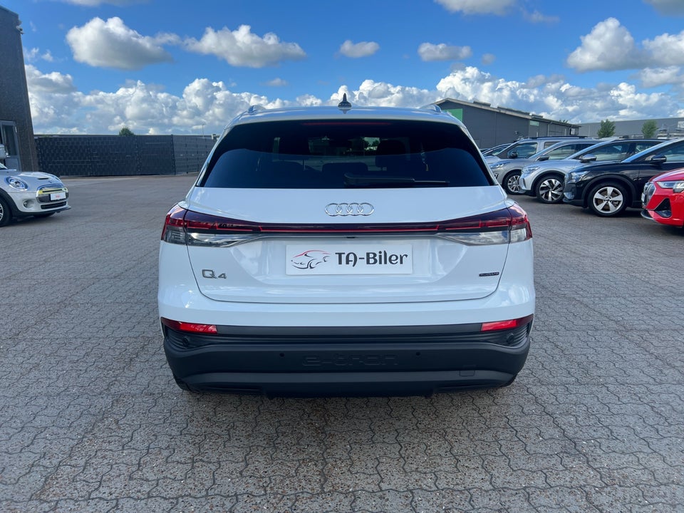 Audi Q4 e-tron 45 Progress quattro 5d