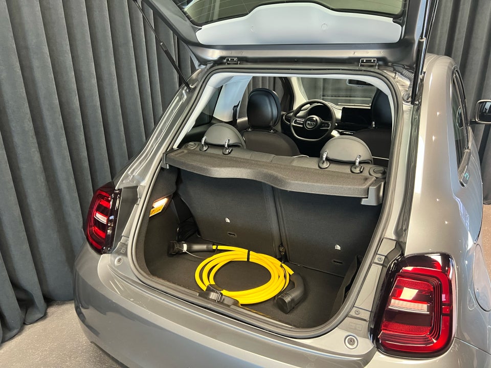 Fiat 500e 42 Icon 3d