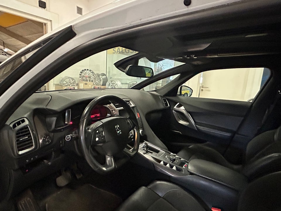 Citroën DS5 1,6 e-HDi 112 Style E6G 5d