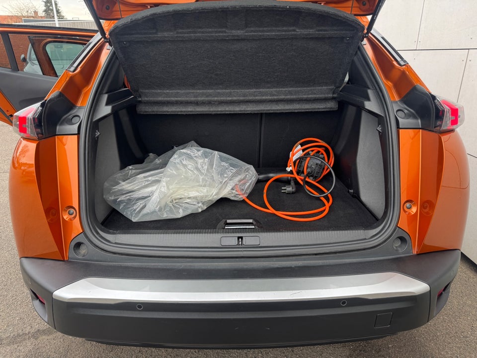 Peugeot e-2008 50 Allure 5d