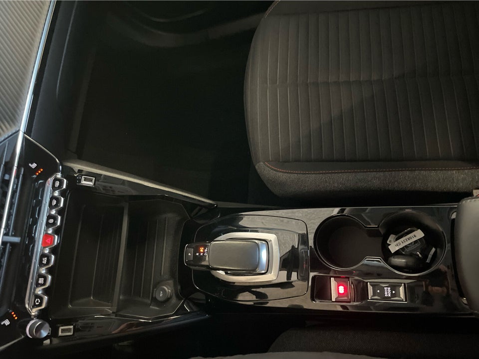 Peugeot e-2008 50 Active 5d