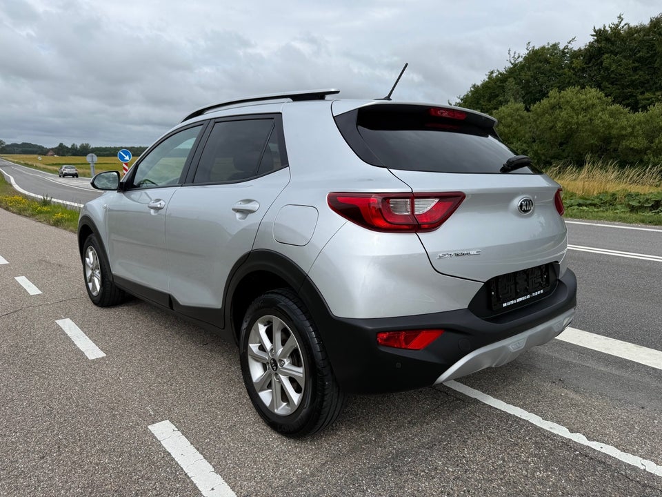 Kia Stonic 1,2 Attraction 5d