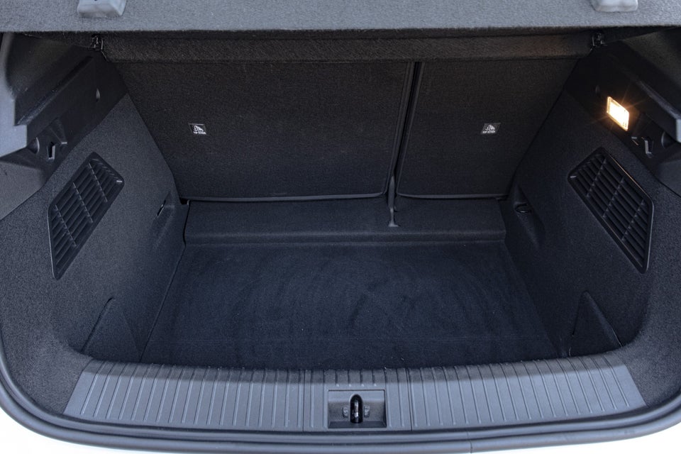 Renault Megane E-Tech 40 Equilibre 5d