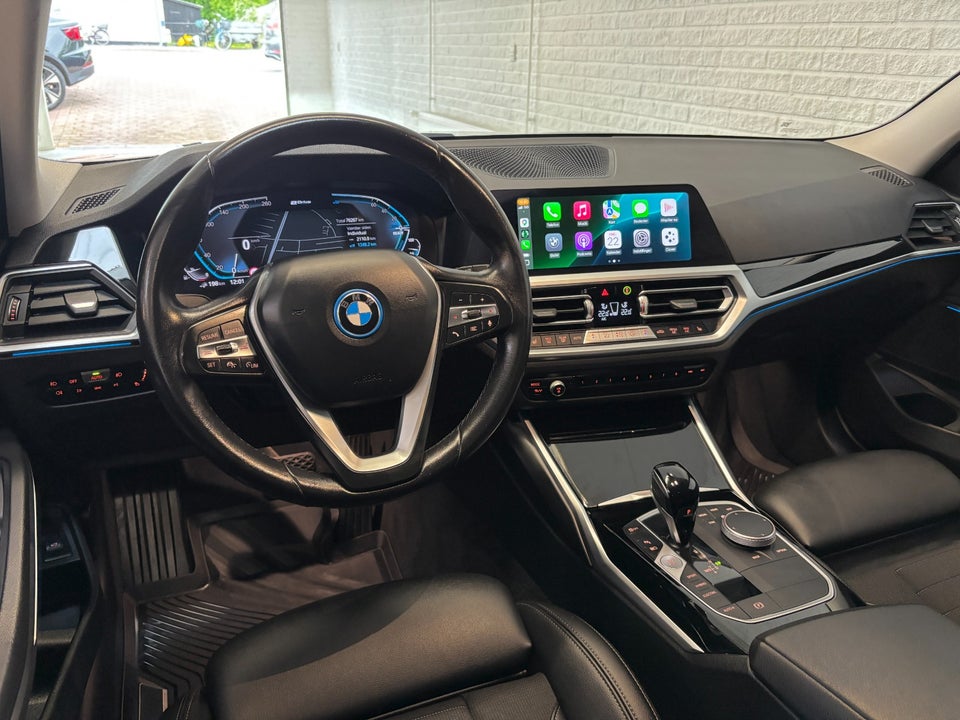 BMW 330e 2,0 Touring Sport Line aut. 5d