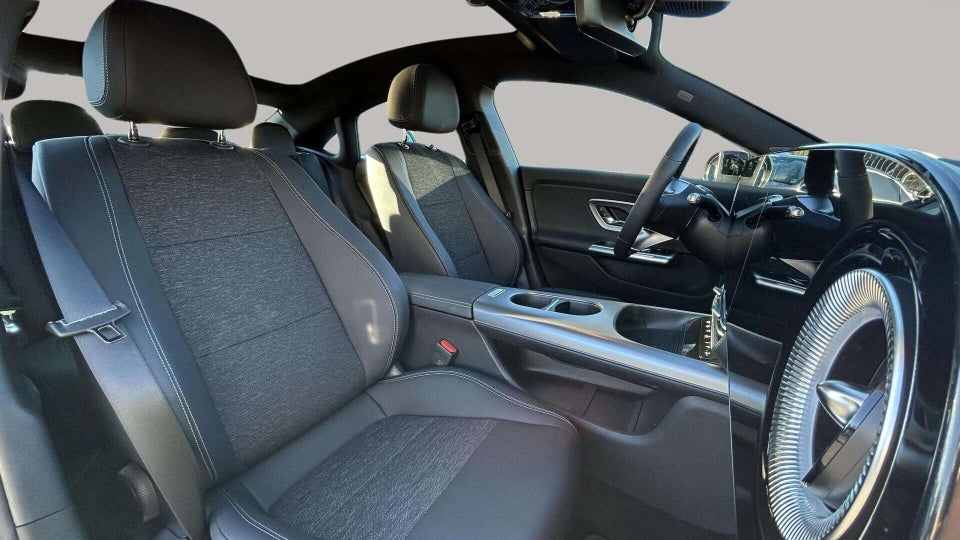 Mercedes CLA250+ electric Progressive Advance Plus 4d