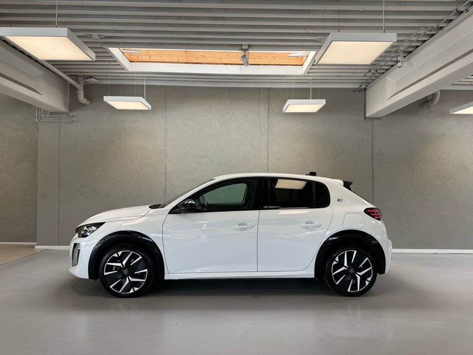 Peugeot e-208 54 GT 5d