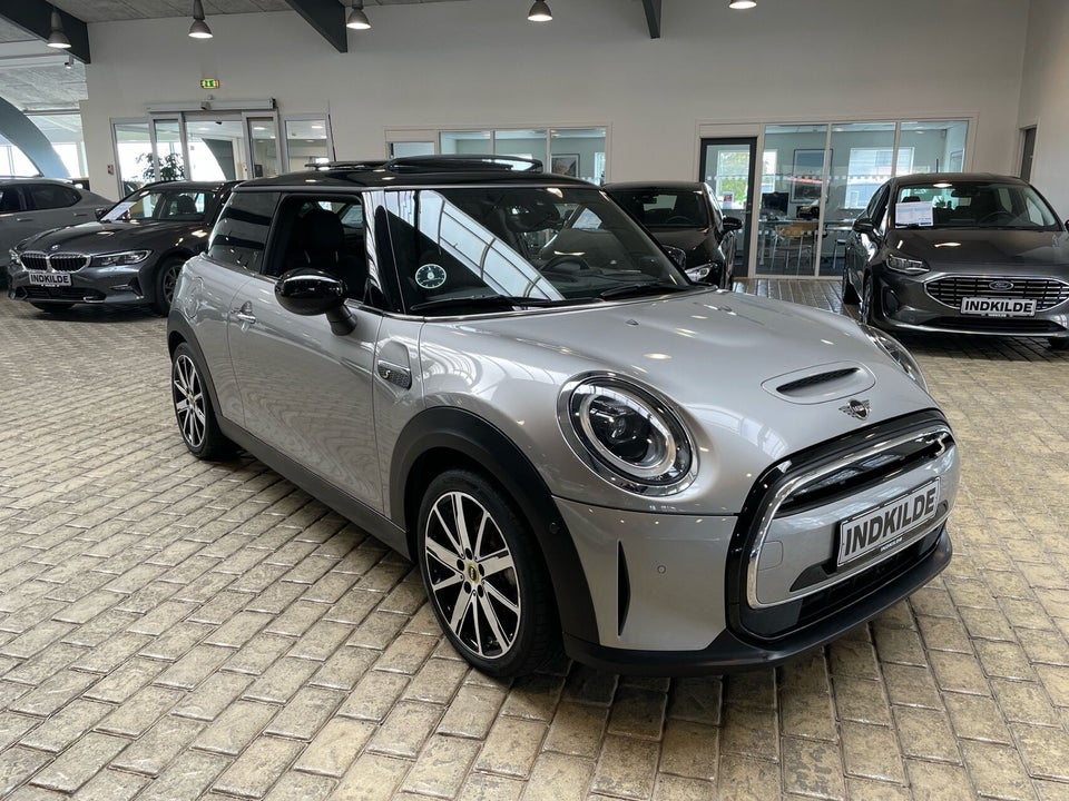 MINI Cooper SE Yours Trim 3d