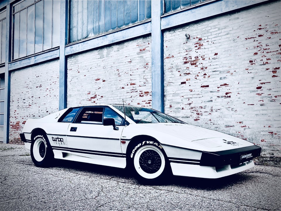 Lotus Esprit 2,2 Turbo 2d