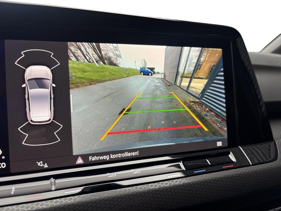 VW Golf VIII 1,4 GTE DSG 5d