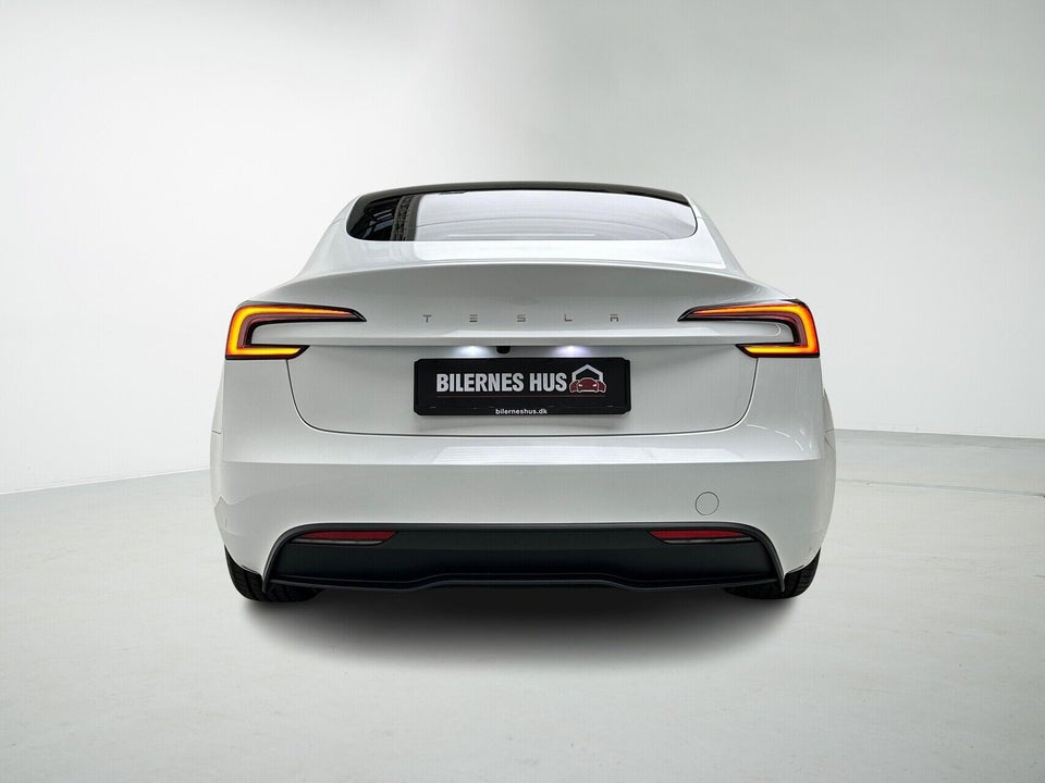 Tesla Model 3 Long Range RWD 4d