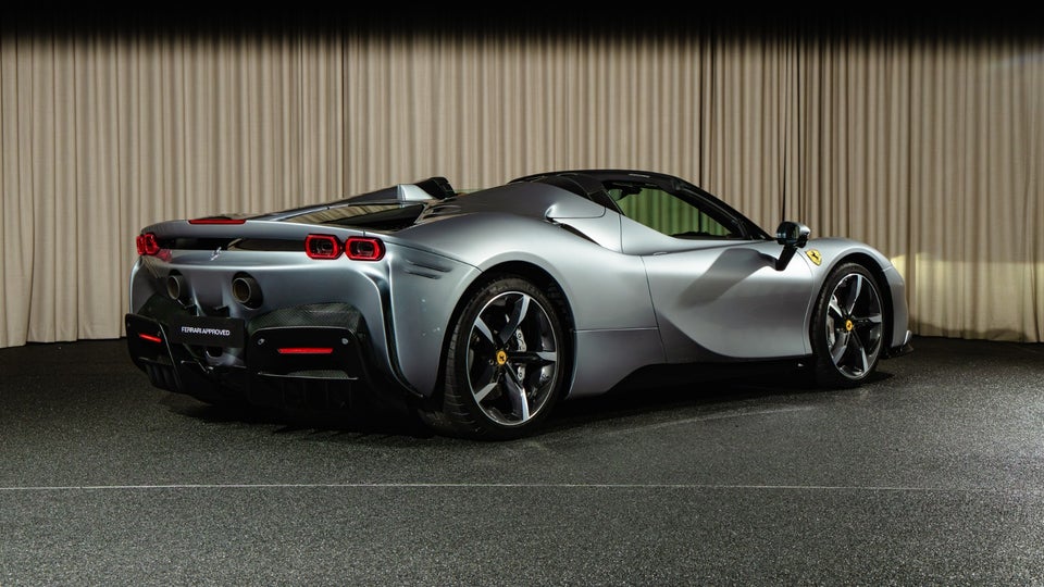 Ferrari SF90 Spider 4,0 DCT 2d