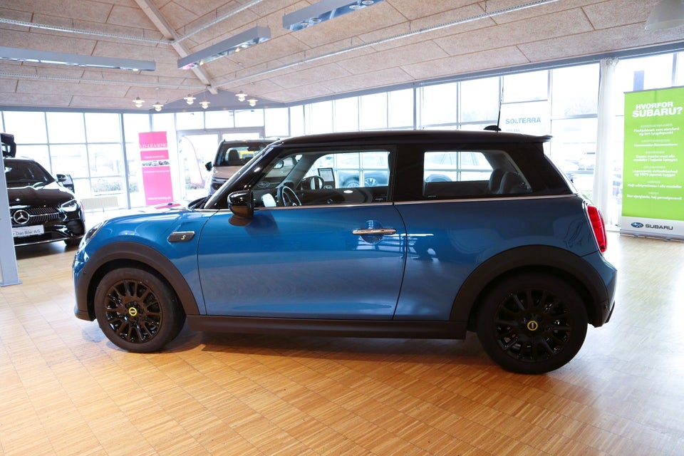 MINI Cooper SE Classic Trim 3d