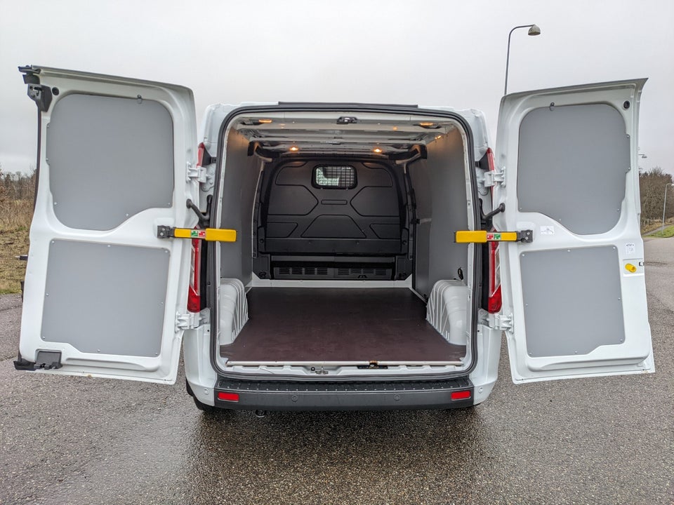 Ford Transit Custom 300 L2 2,0 TDCi 130 Trend