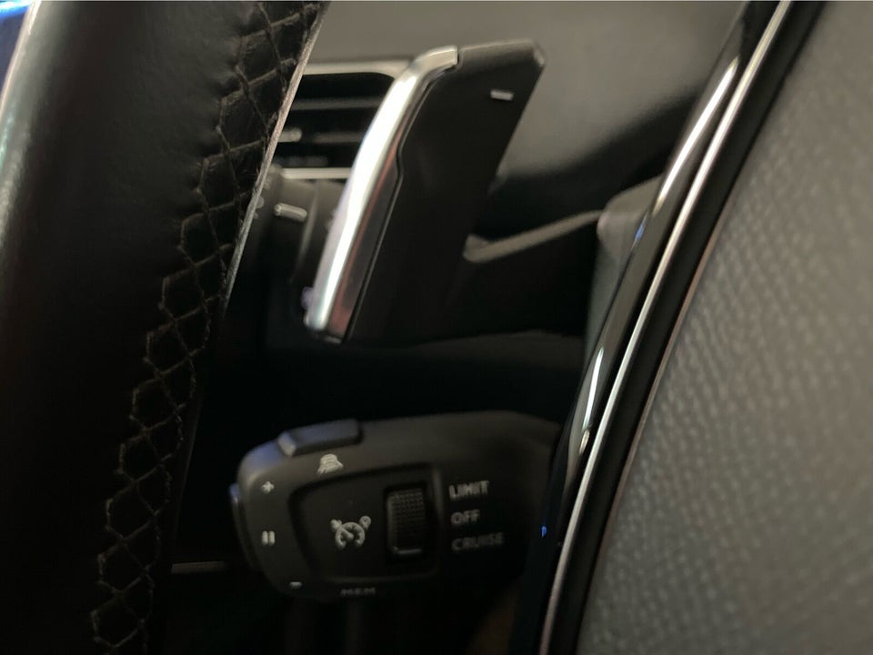 Peugeot 3008 1,6 Hybrid Allure Pack EAT8 5d