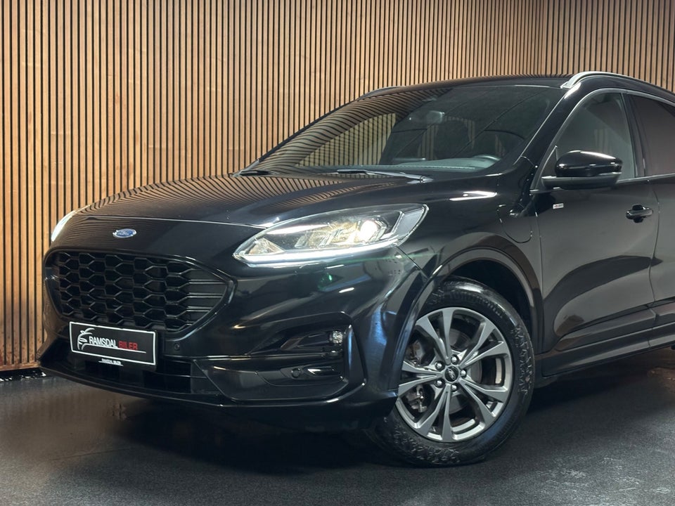 Ford Kuga 2,5 PHEV ST-Line CVT 5d