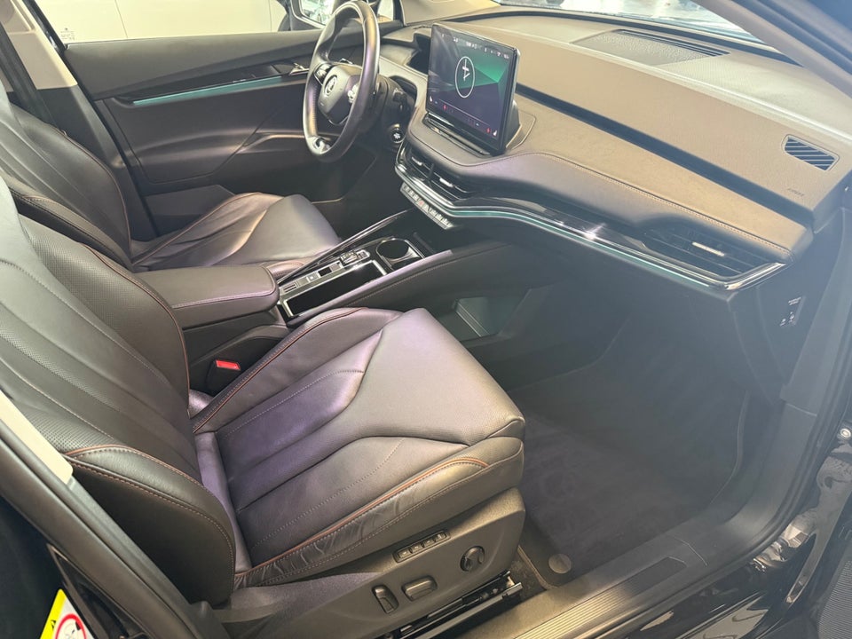 Skoda Enyaq 80 iV Suite 5d