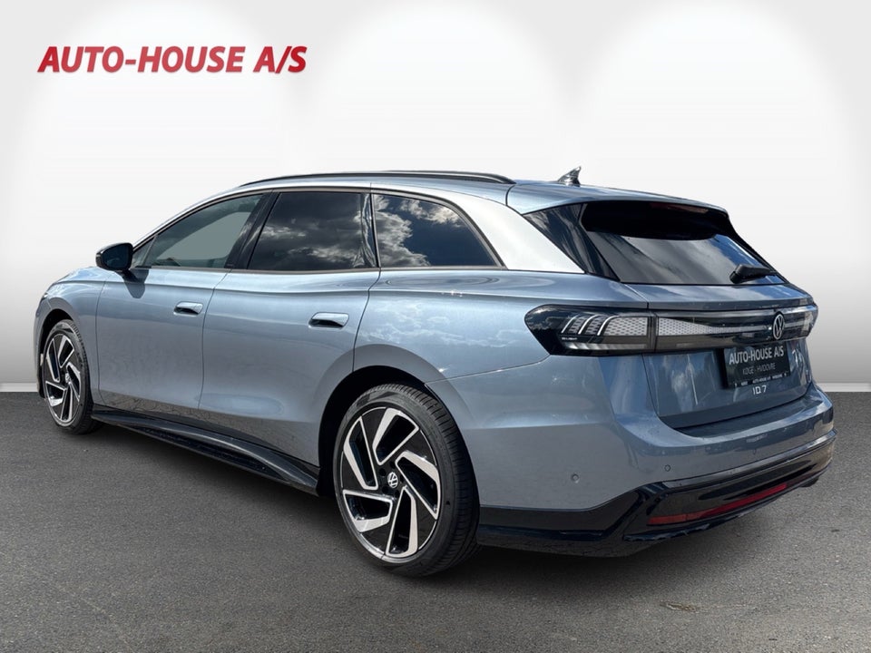 VW ID.7 77 Pro Tourer 5d