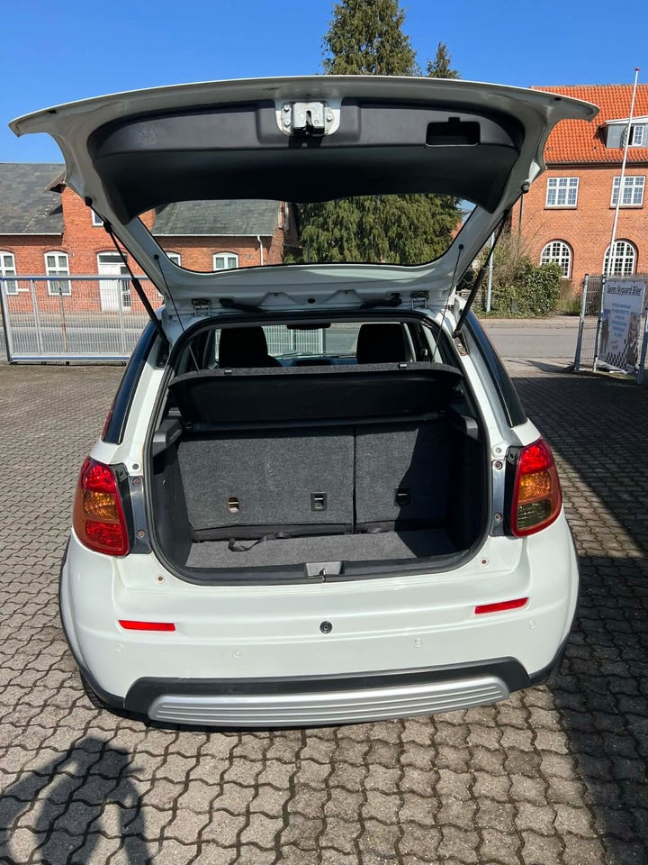 Suzuki SX4 1,6 GL-A 5d
