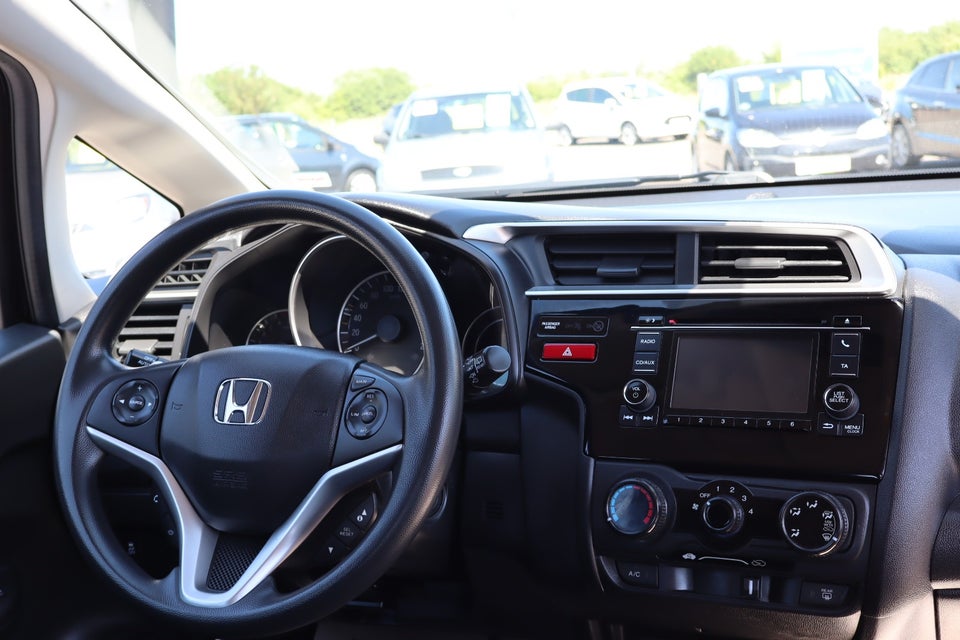Honda Jazz 1,3 i-VTEC Elegance CVT 5d