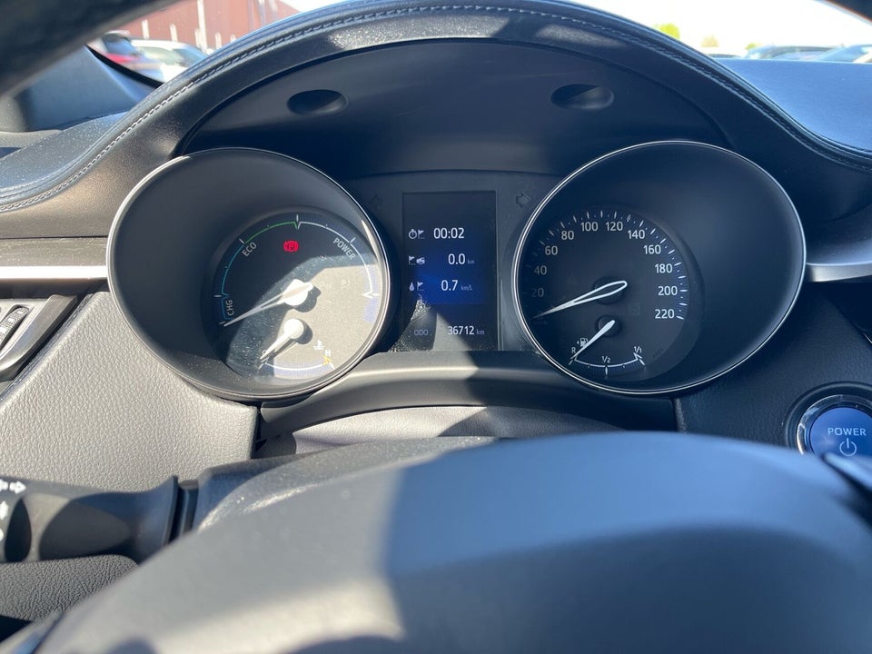 Toyota C-HR 1,8 Hybrid Selected CVT 5d