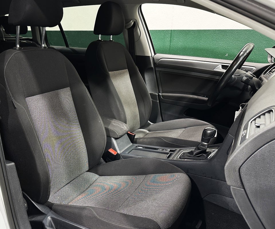 VW Golf VII 1,4 TSi 125 Comfortline Variant DSG 5d