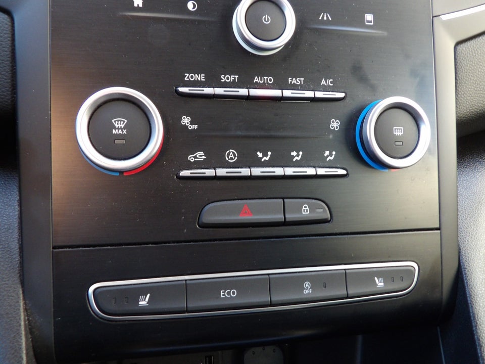 Renault Megane IV 1,2 TCe 130 Bose Edition 5d