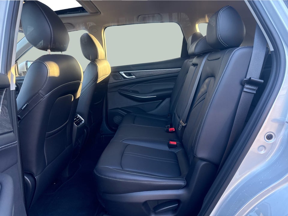 Navor E5 1,5 PHEV Rock 5d